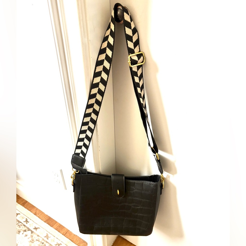 Black Crossbody bag